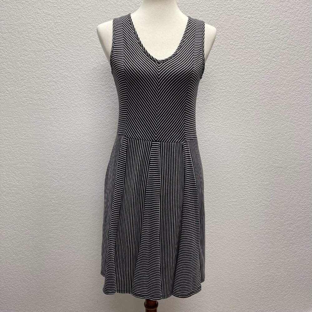 Pink Lotus Medium Dress Charcoal Gray White Striped Fit Flare Knee Length Tank